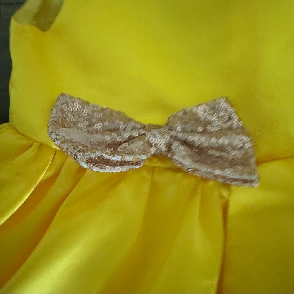 SHEIN Vibrant Yellow Fabric - Picture 9 of 9
